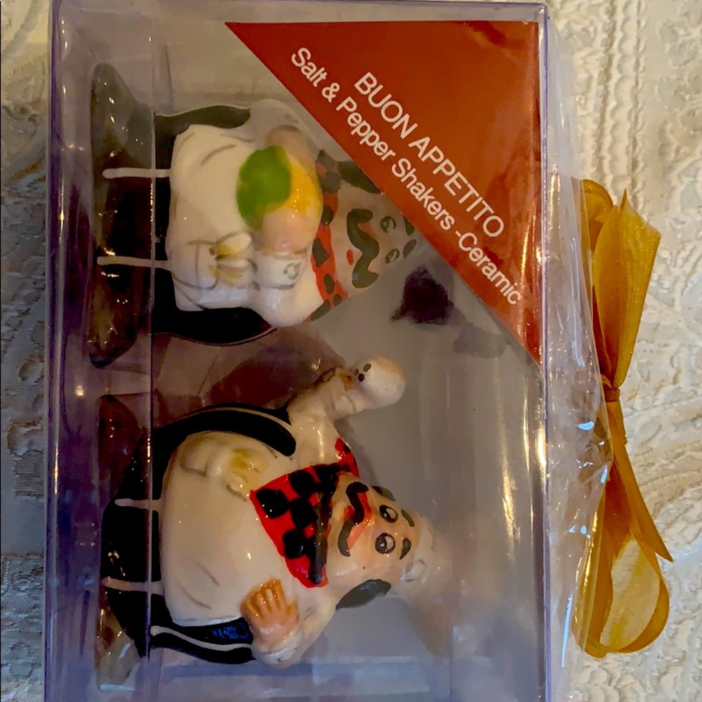 Salt & Pepper Shakers